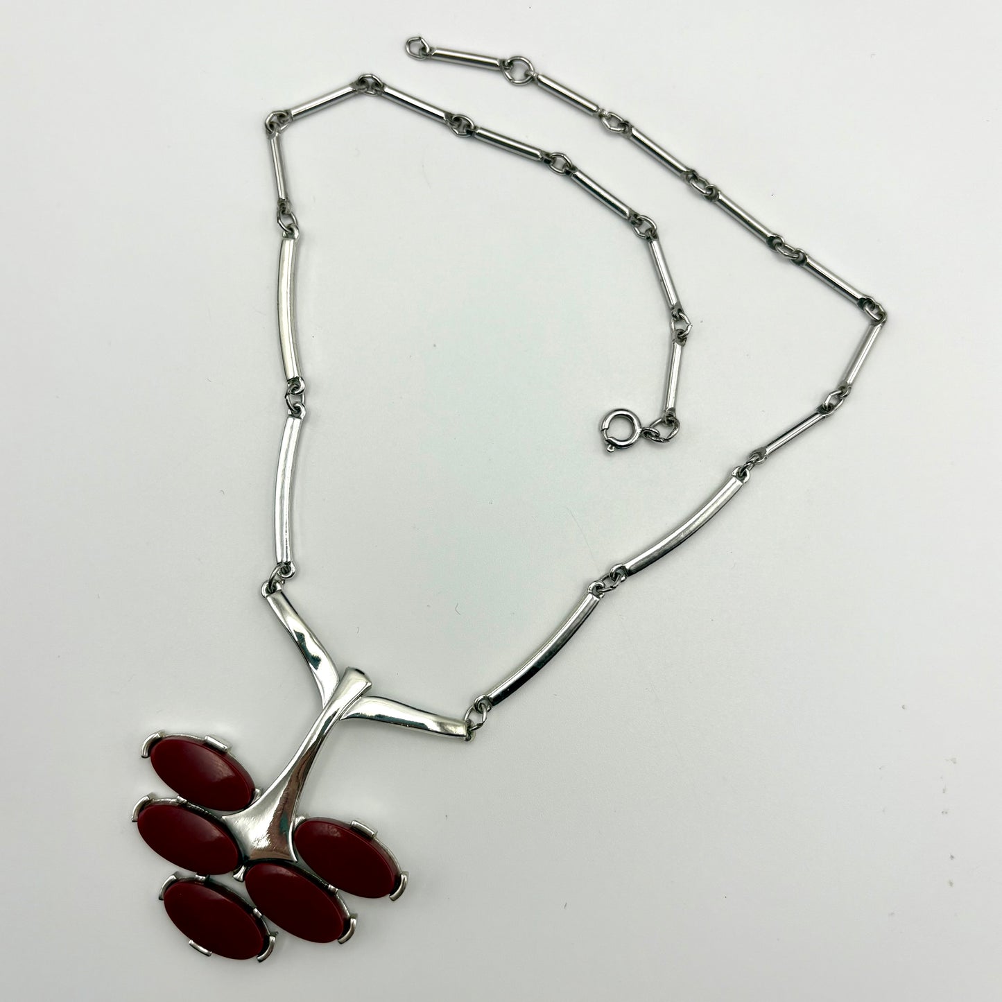 1977 Sarah Coventry Continental Necklace