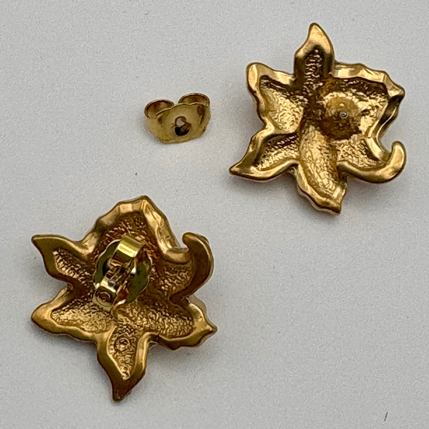 1990 Avon Precious Orchid Earrings