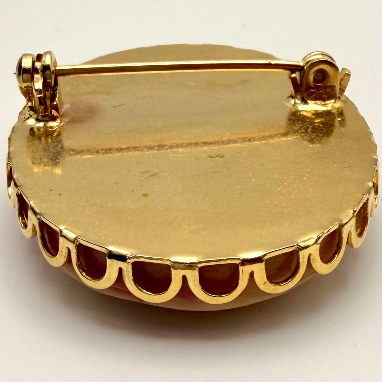 1970s Carnelian Colored Cameo Brooch