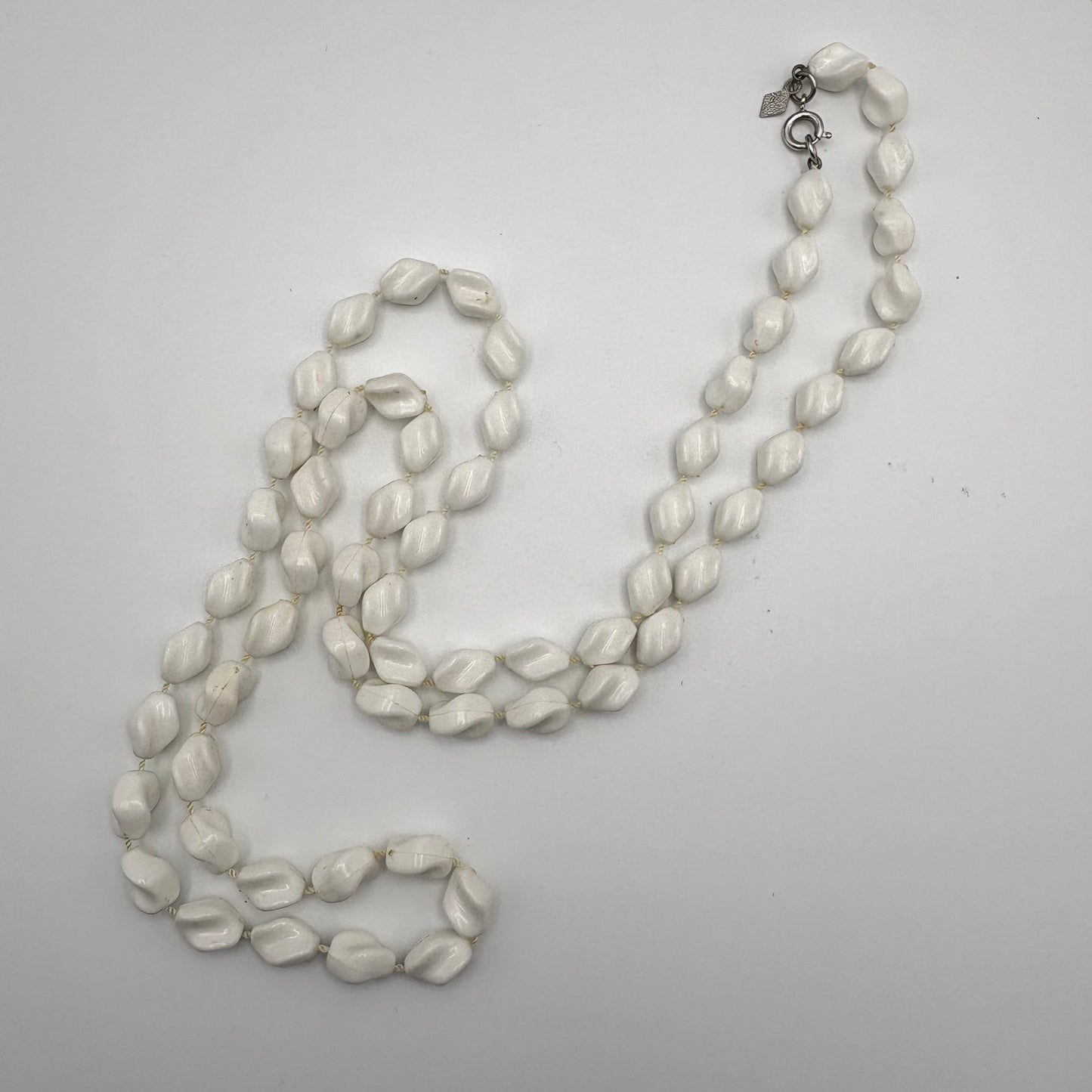 1975 Sarah Coventry Holiday Beads Necklace - White