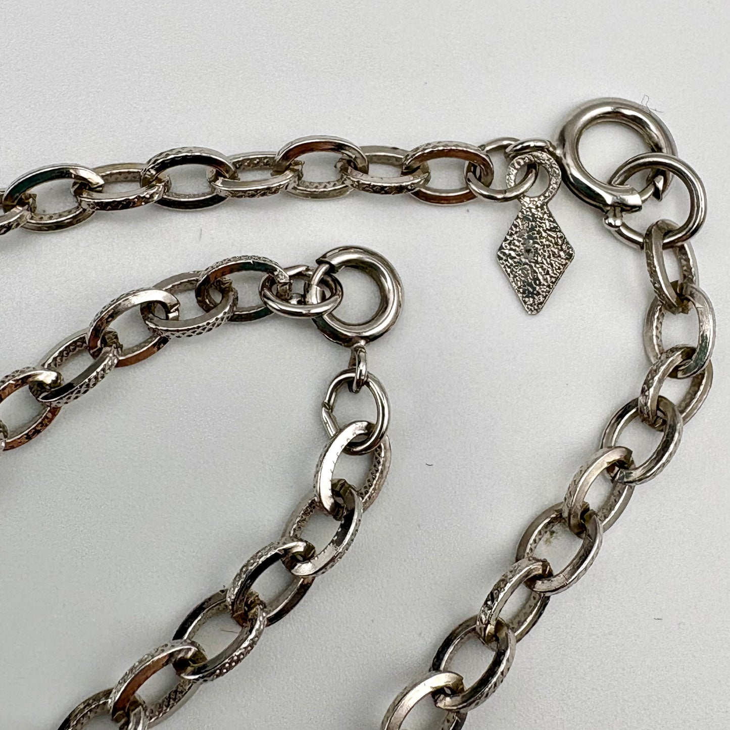 1976 Sarah Coventry Summer Flirt Necklace