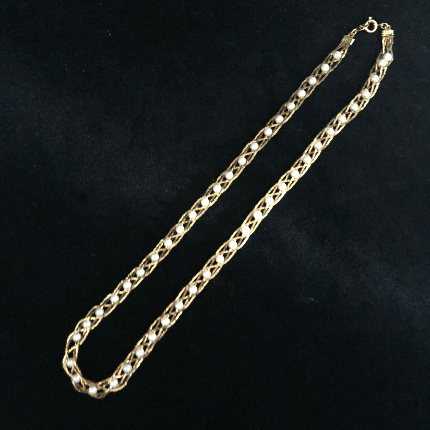 1994 Avon Pearlesque Treasures Necklace - Retro Kandy Vintage