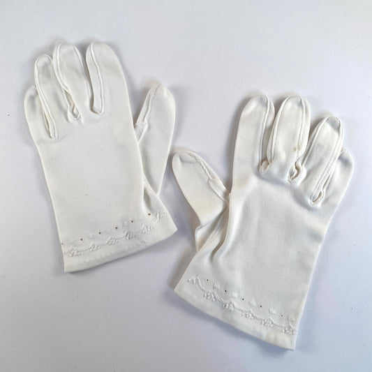 Late 50s/ Early 60s Short Gloves