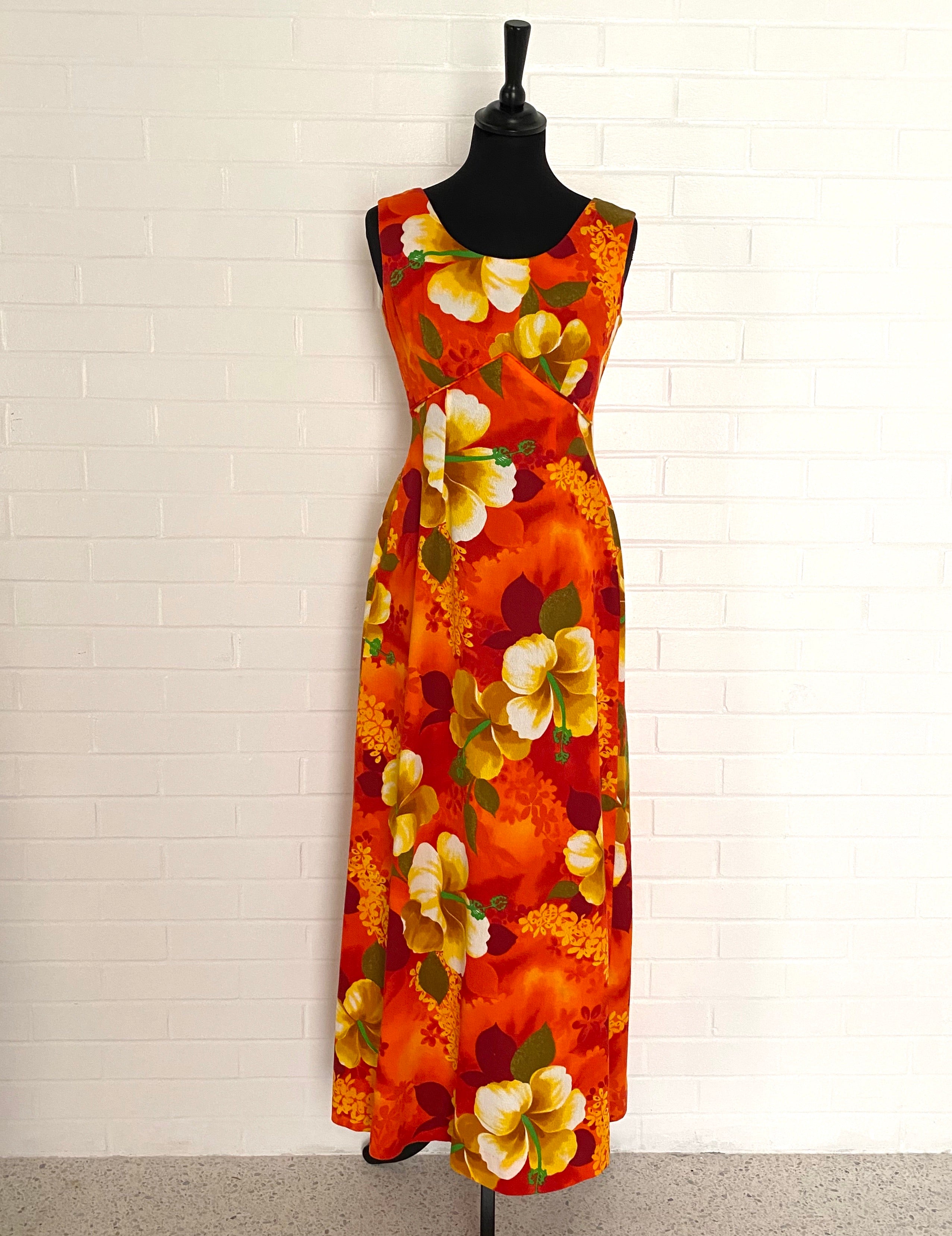 hawaiian maxi dress 1960s Royal Hawaiian, Made & Styled in Hawaii Maxi Dress