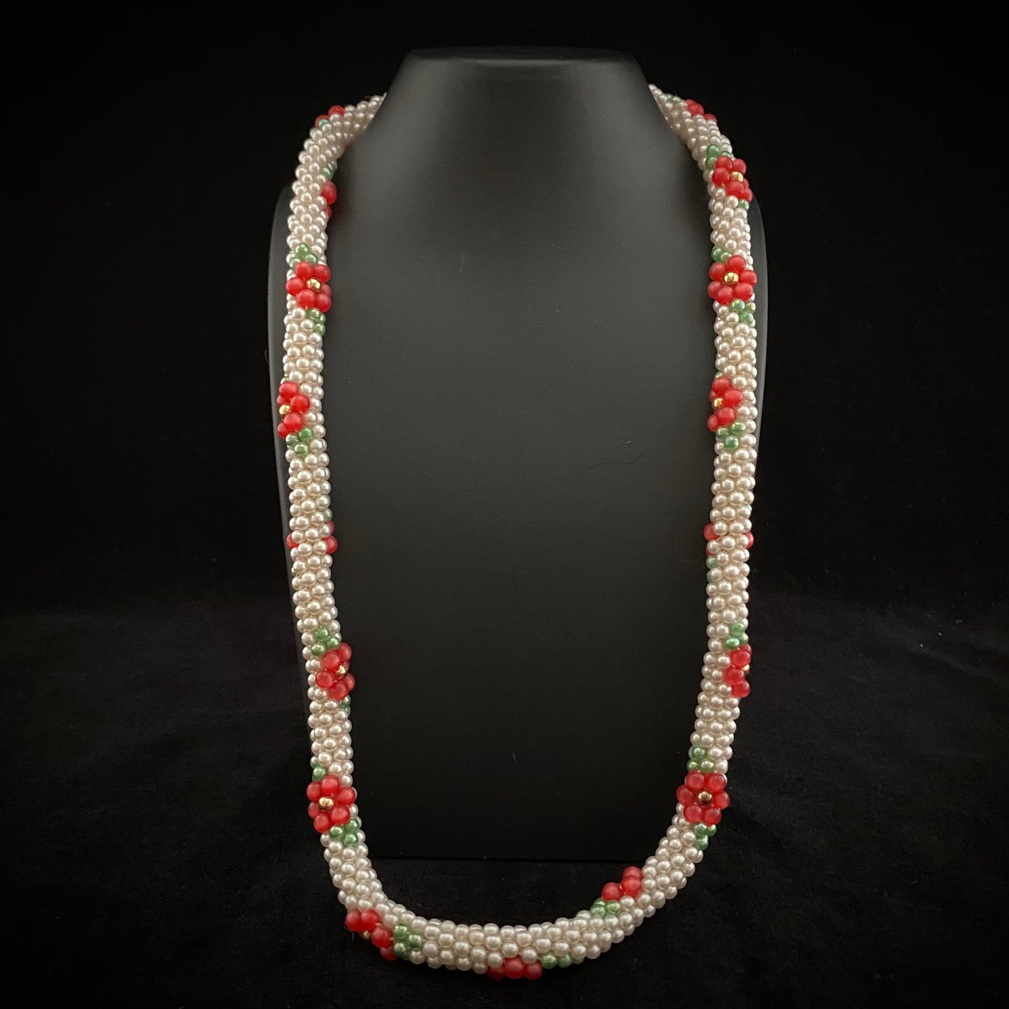 1970s Beaded Rope Choker