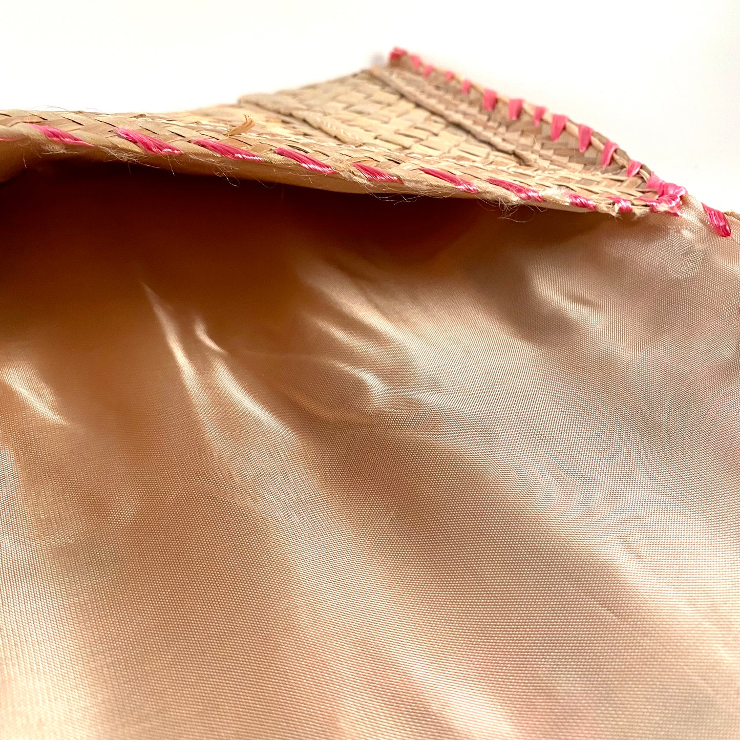 1970s Raffia & Straw Woven Clutch
