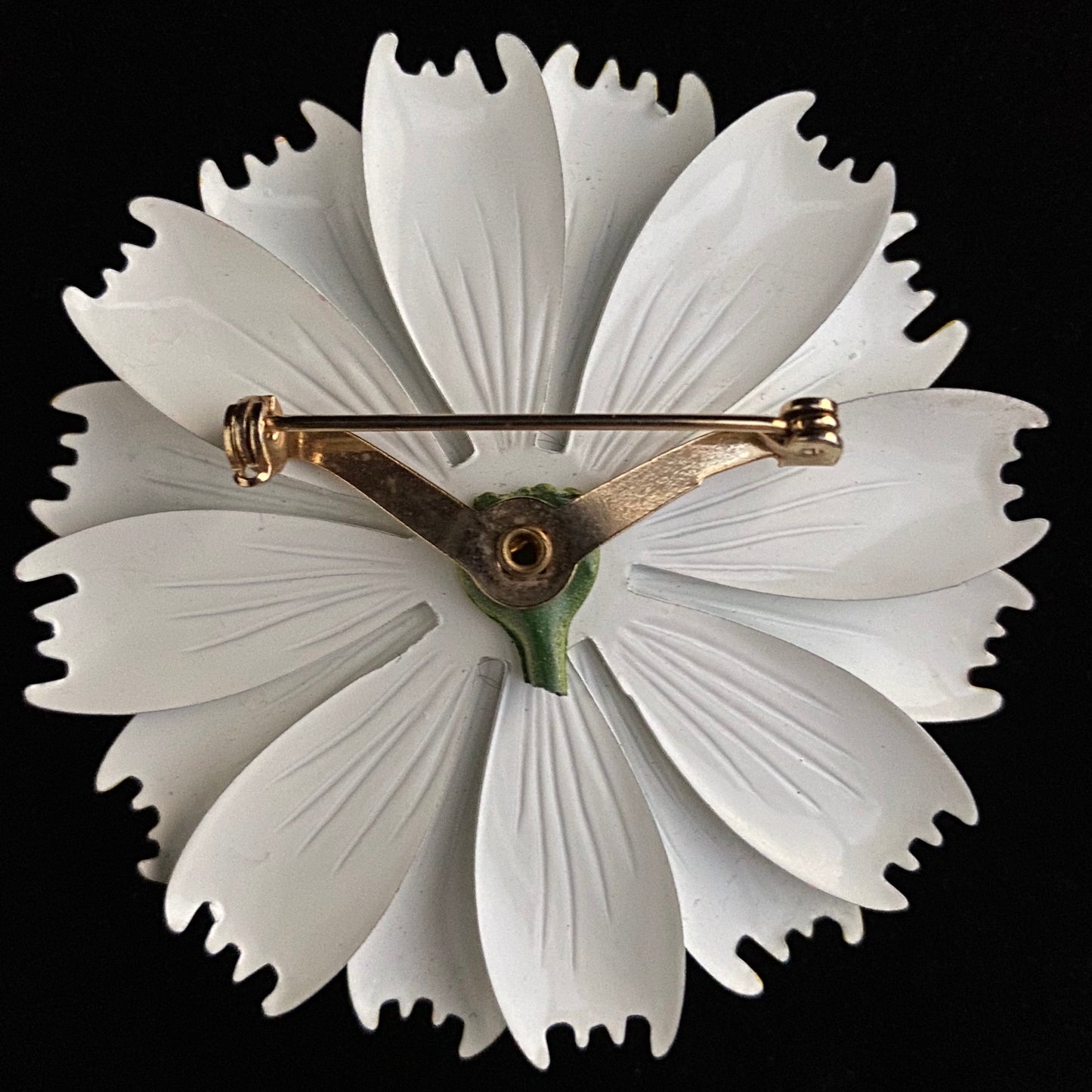 Late 60s/ Early 70s Daisy Enamel Brooch - Retro Kandy Vintage