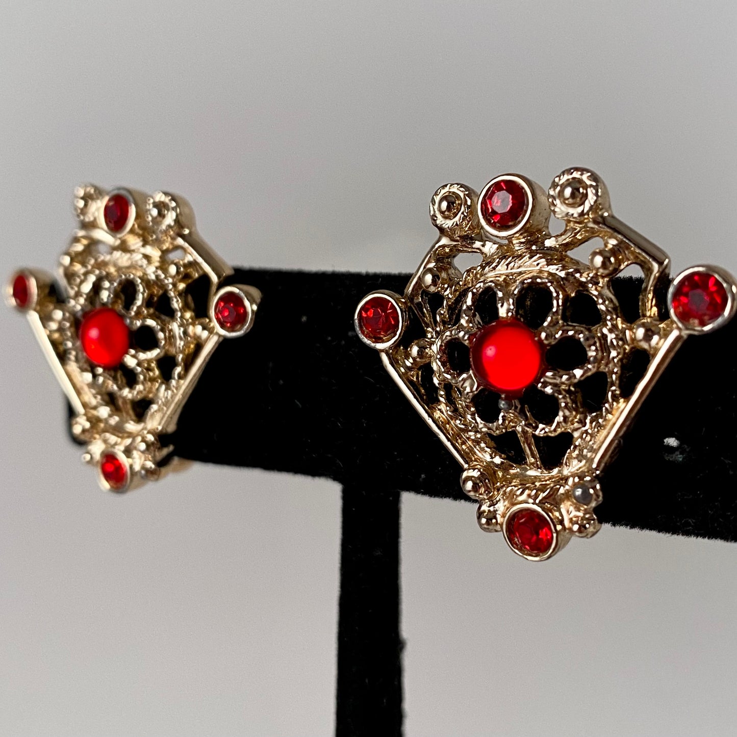 1970 Sarah Coventry Serenade Earrings