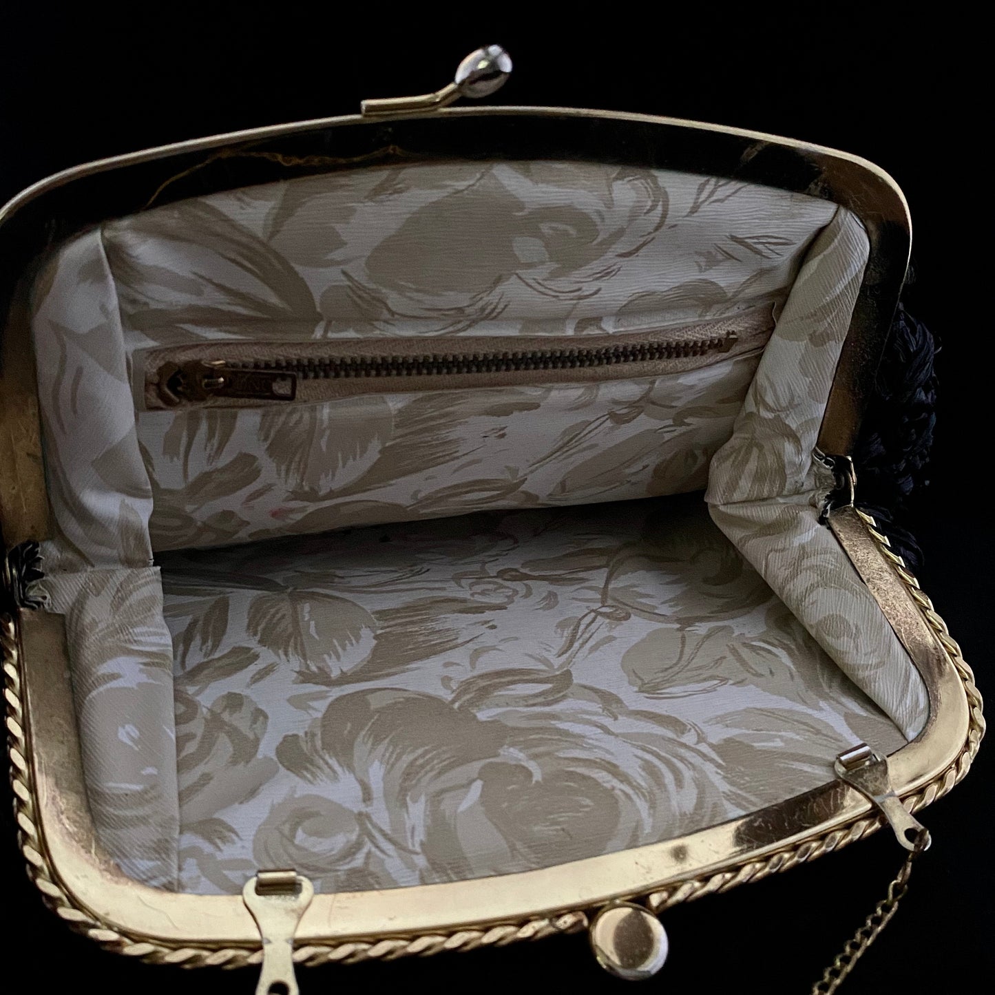 1960s Black Raffia Clutch - Retro Kandy Vintage