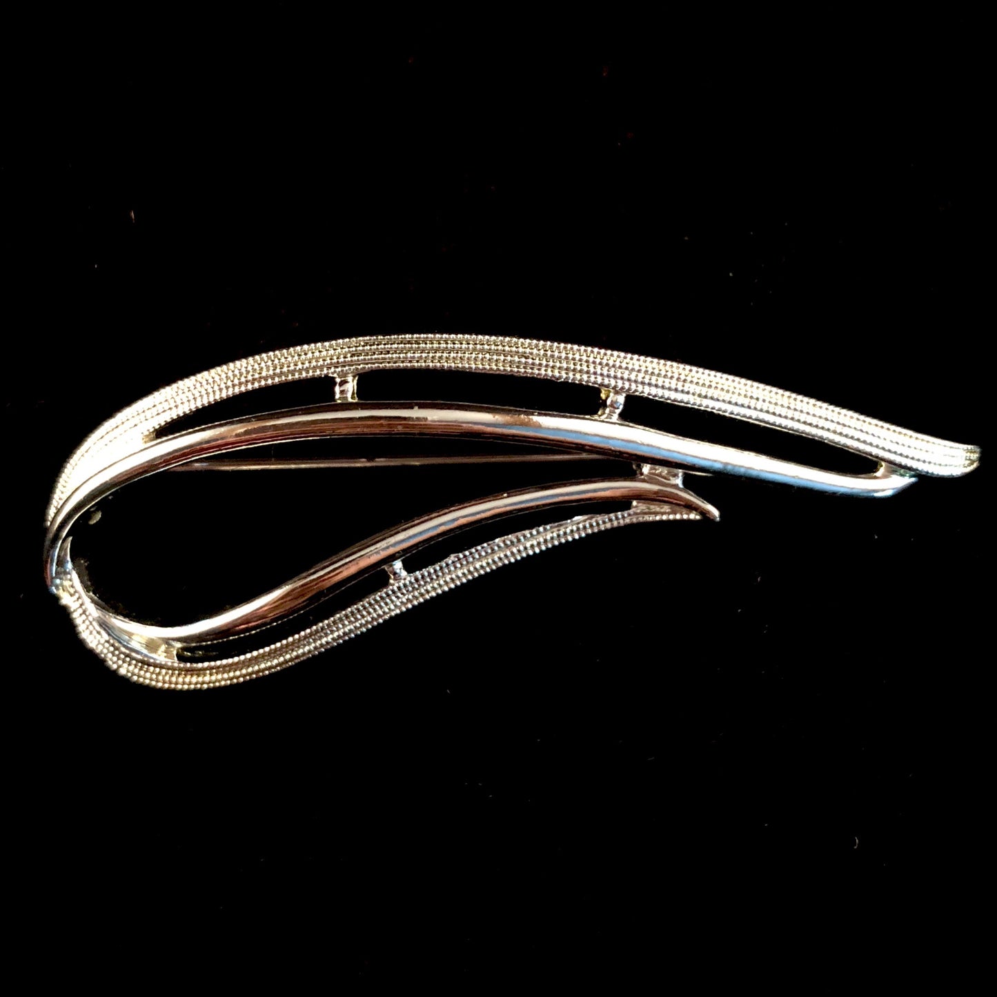 1958 Sarah Coventry Stunning Brooch - Retro Kandy Vintage