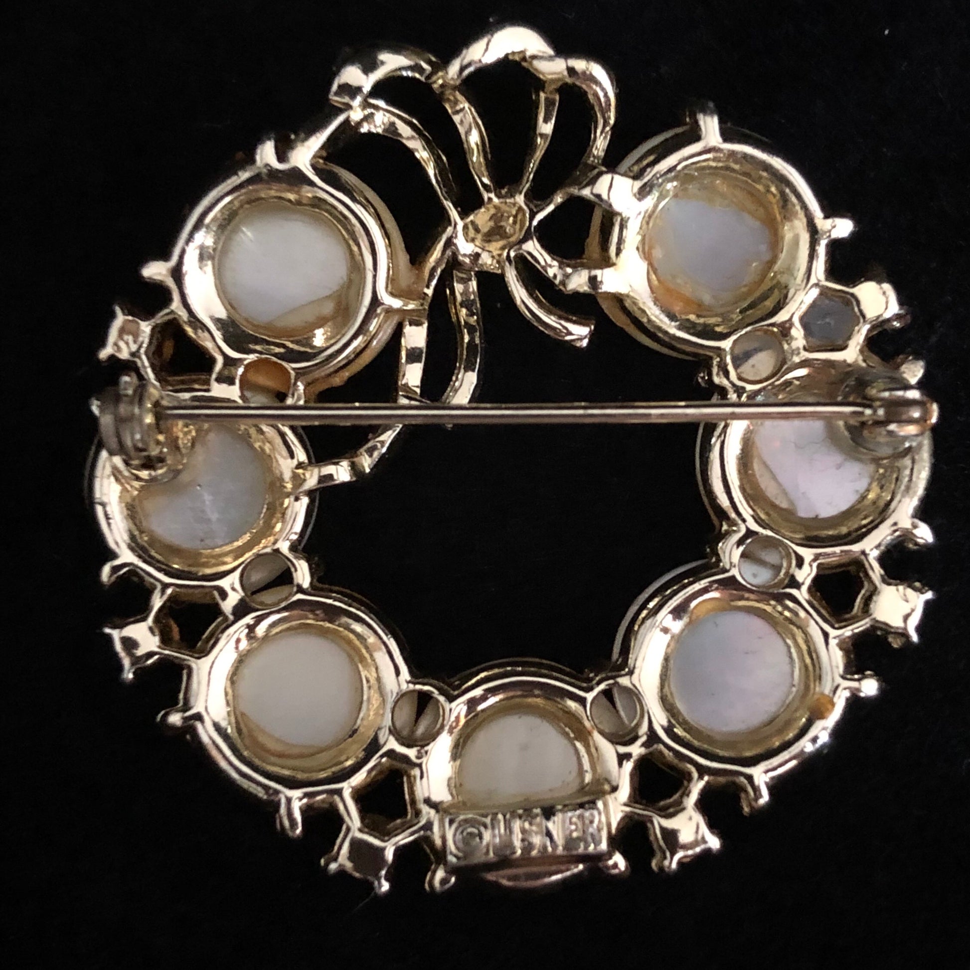 1960s Linser Mother-Of-Pearl Round Brooch - Retro Kandy Vintage