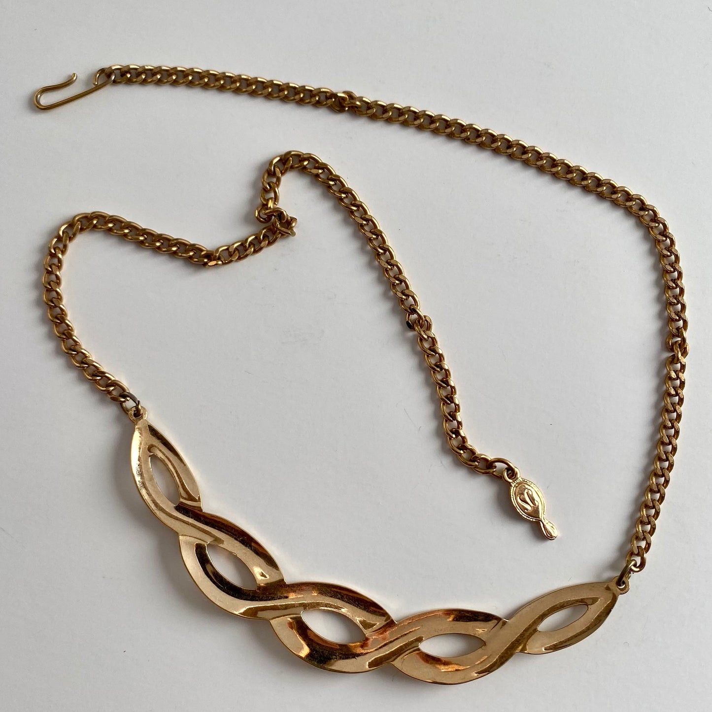 1976 Sarah Coventry Fashion Braids Necklace