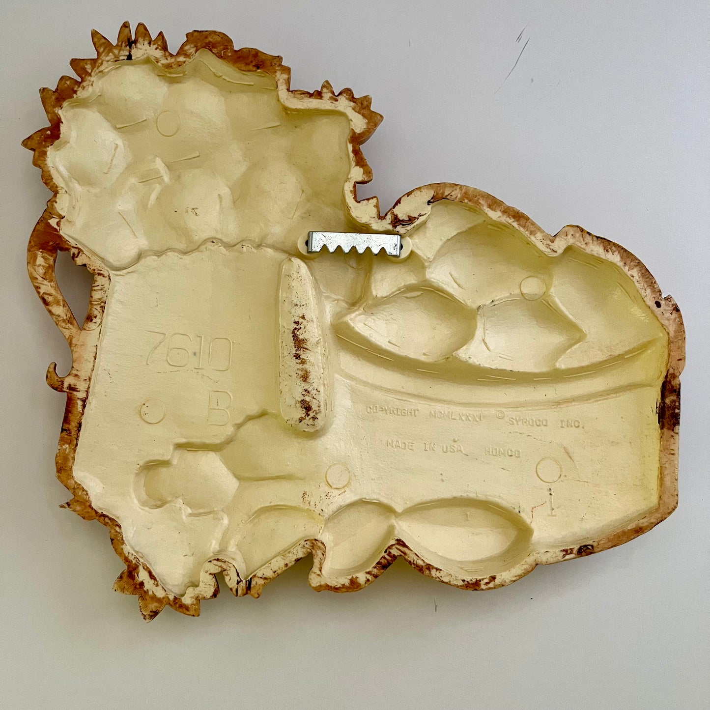 1981 Syroco Fruit & Flower Wall Plaques