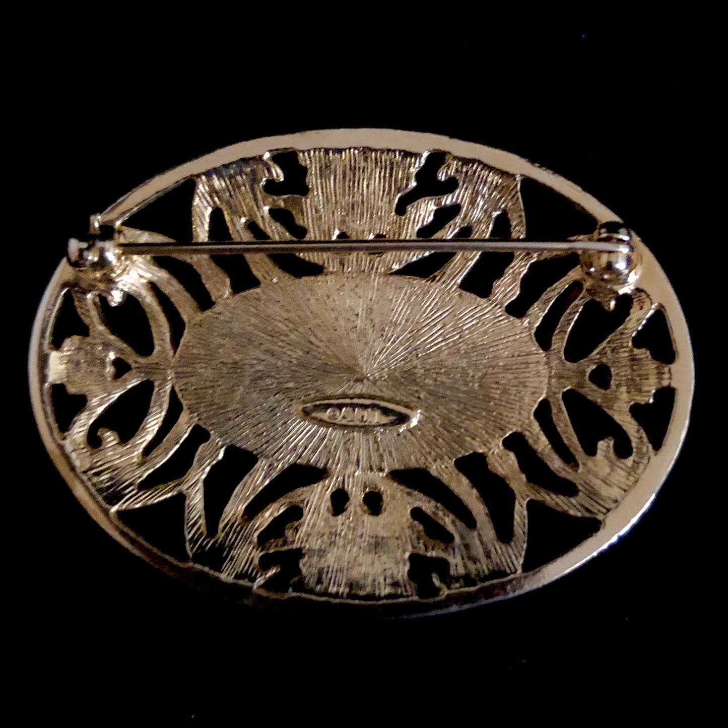 1995 Avon Pastel Lace Brooch - Retro Kandy Vintage