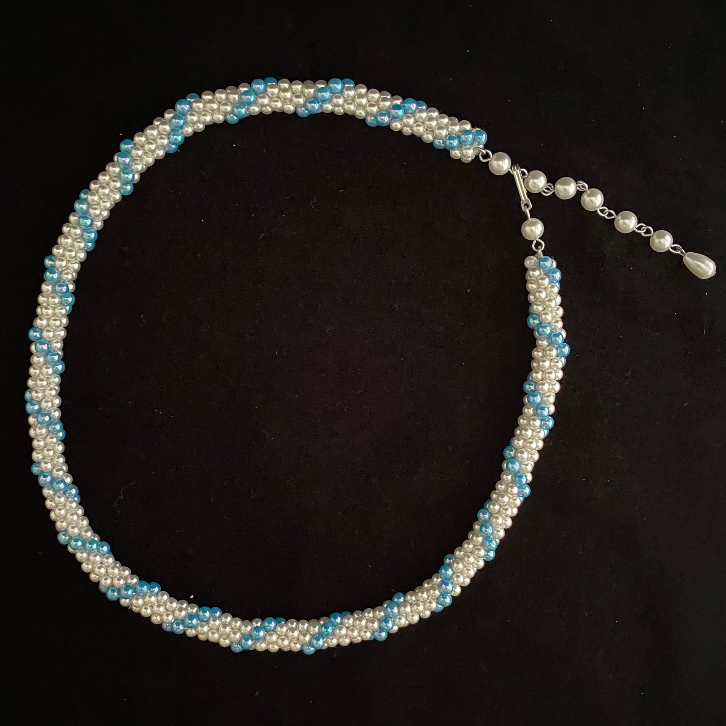 1960s Faux Pearl & Bead Woven Necklace