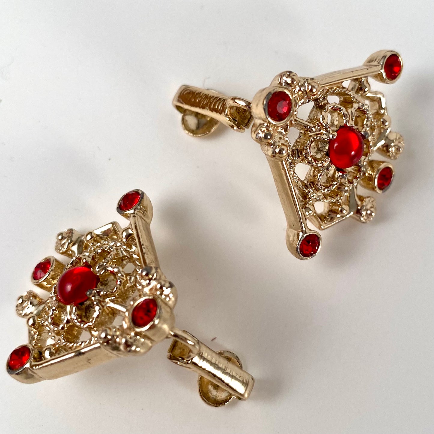 1970 Sarah Coventry Serenade Earrings