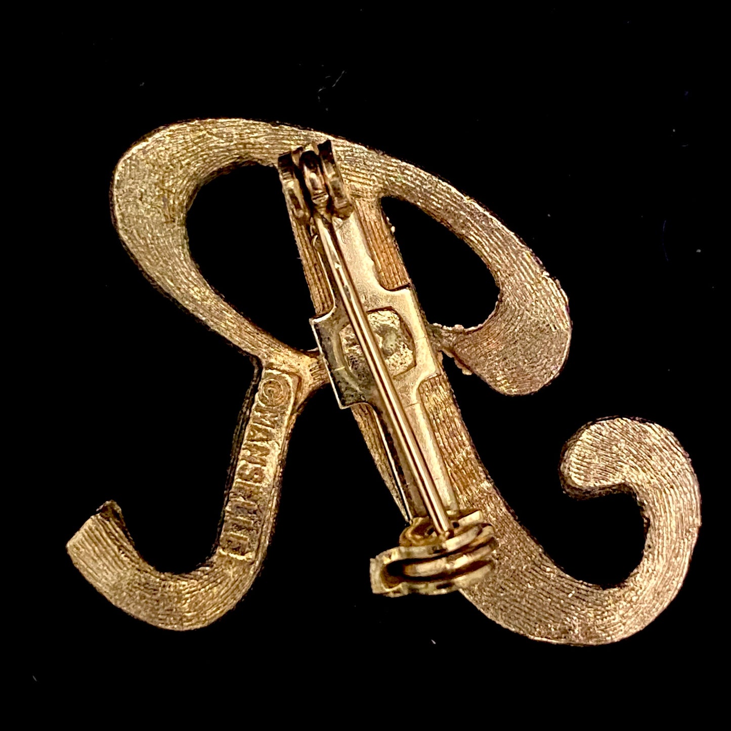 1960s Mamselle Initial 'R' Letter Pin