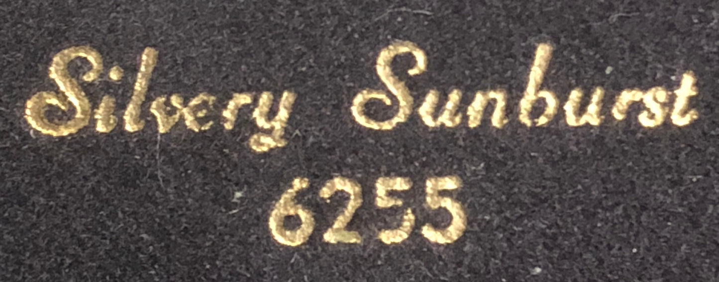 1969 Sarah Coventry Silvery Sunburst Brooch & Earrings in Original Box - Retro Kandy Vintage