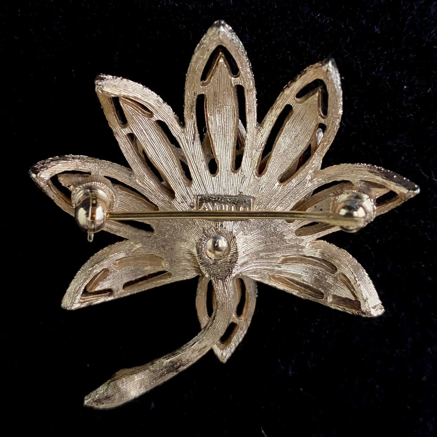 1971 Avon Precious Pretender Brooch