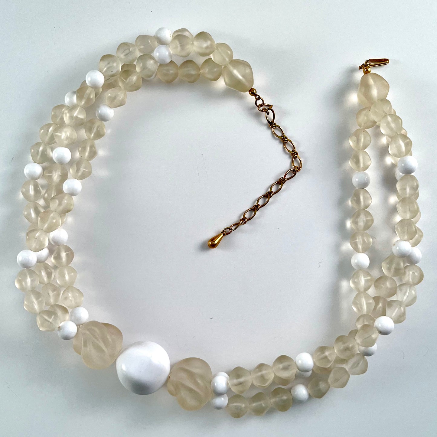 1990 Avon Sheer Style Necklace