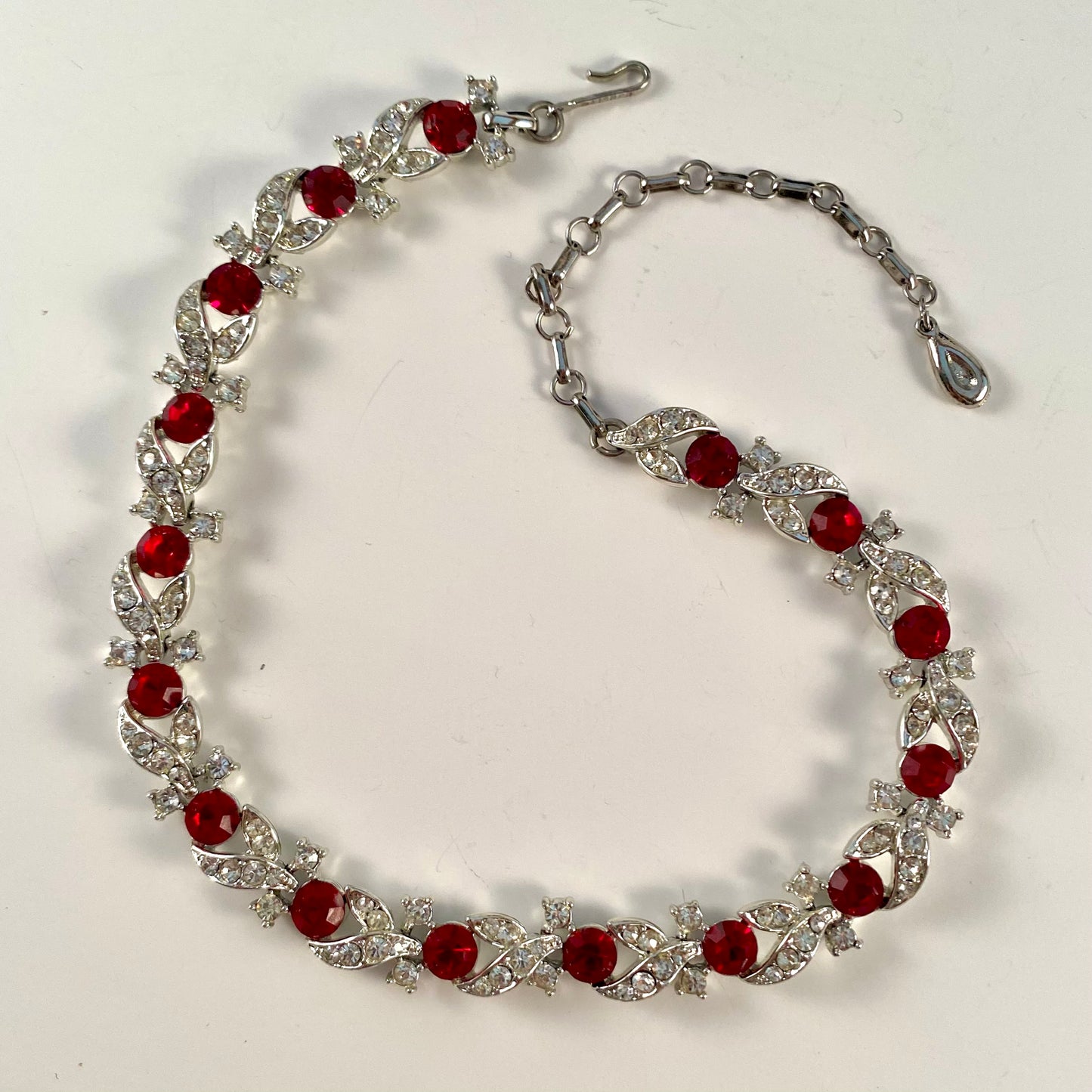 1960s Lisner Rhinestone Necklace