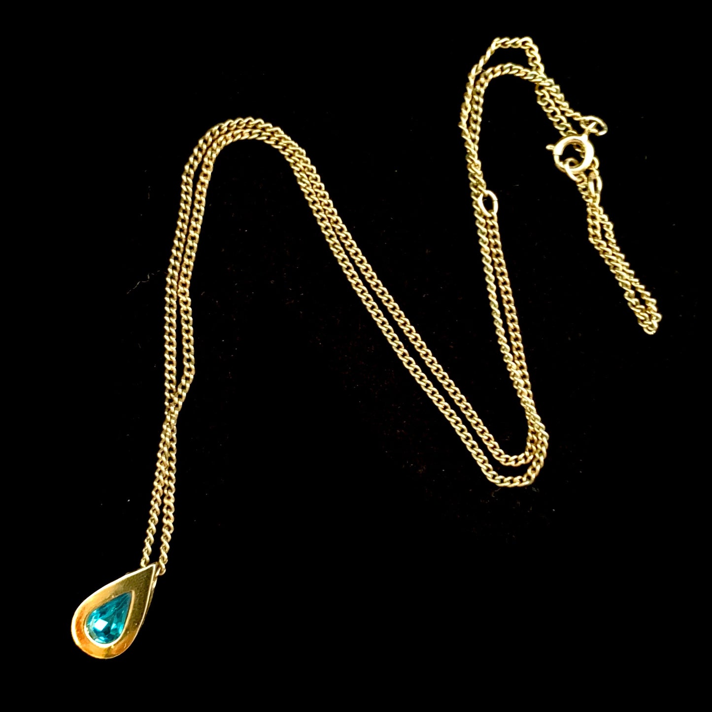 1976 Avon Birthstone Teardrop Pendant & Earring Set, December - Retro Kandy Vintage
