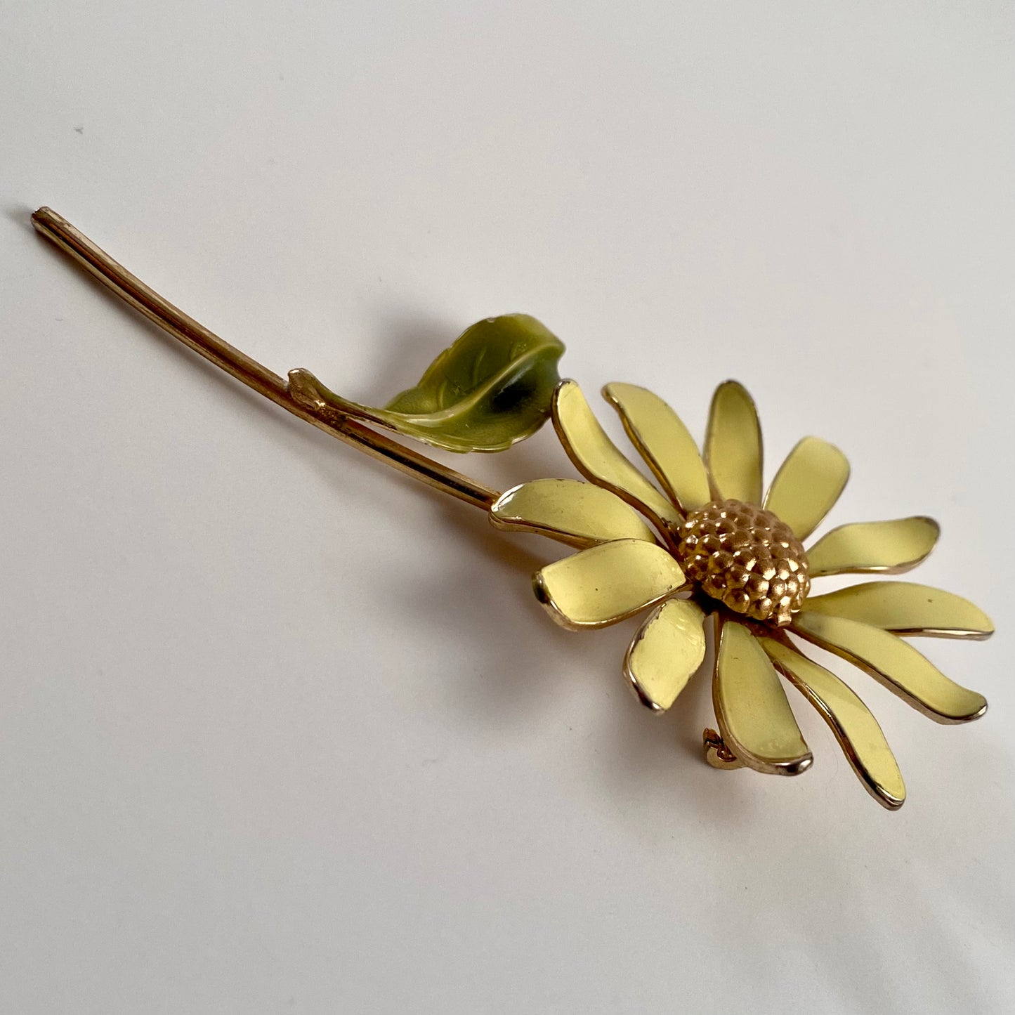 Late 60s/ Early 70s Yellow Daisy Enamel Brooch