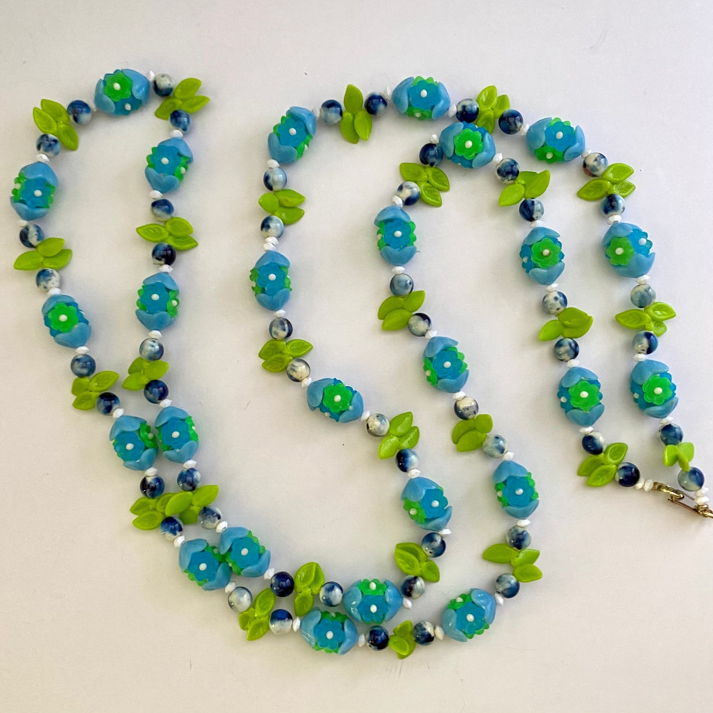 1960s Novelty Bead Necklace