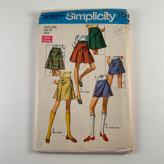 1969 Simplicity Skirt/Skort Pattern No.8397