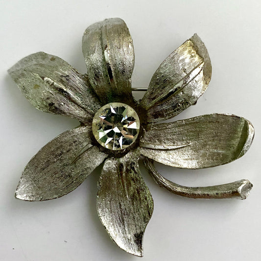 1960s Rhinestone Flower Brooch