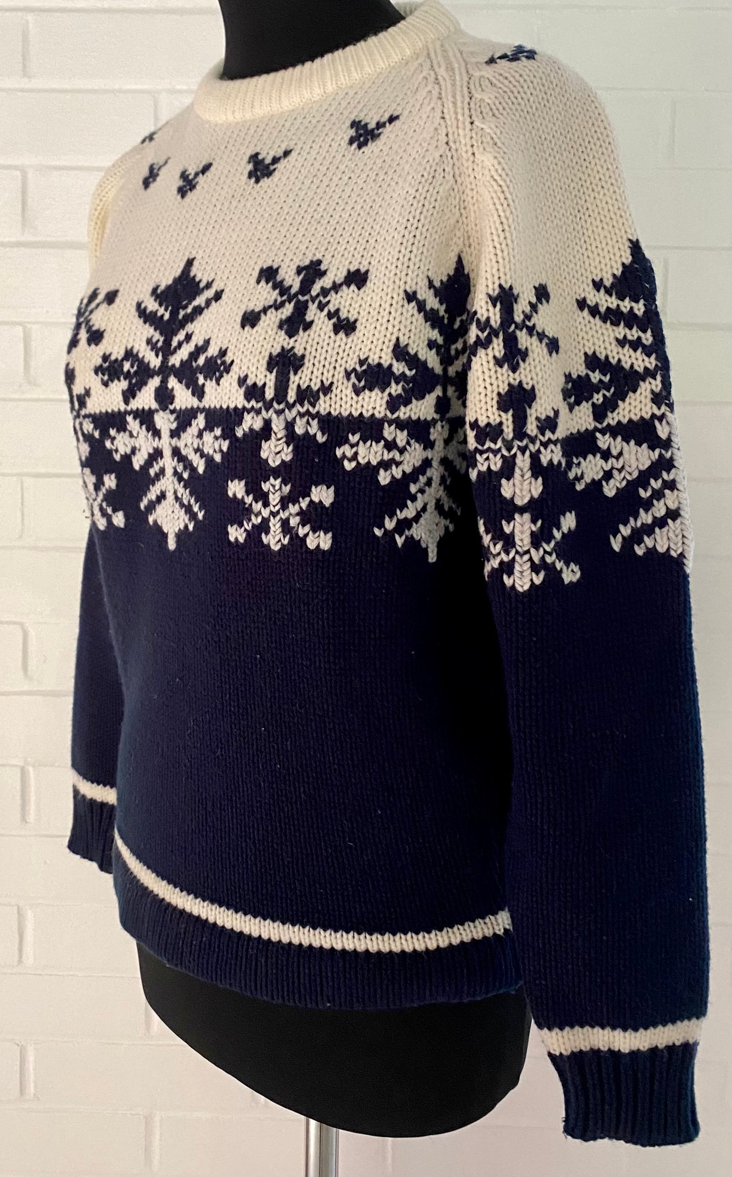 1960s Snowflake Sweater