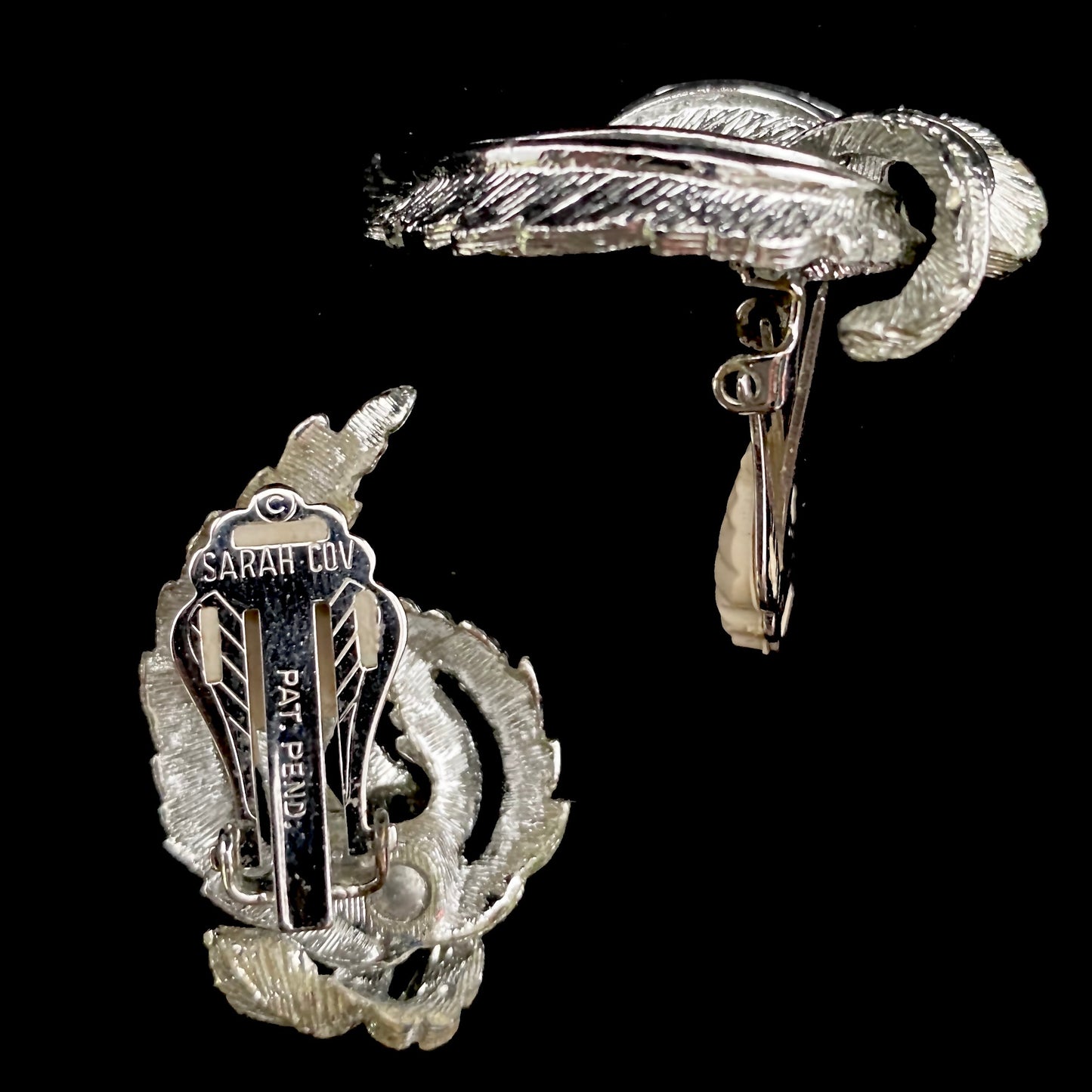 1964 Sarah Coventry Feather Fashion Brooch & Earrings Set - Retro Kandy Vintage