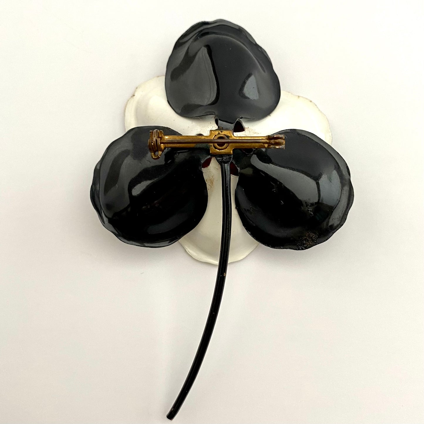 Late 60s/ Early 70s Black & White Enamel Flower Brooch