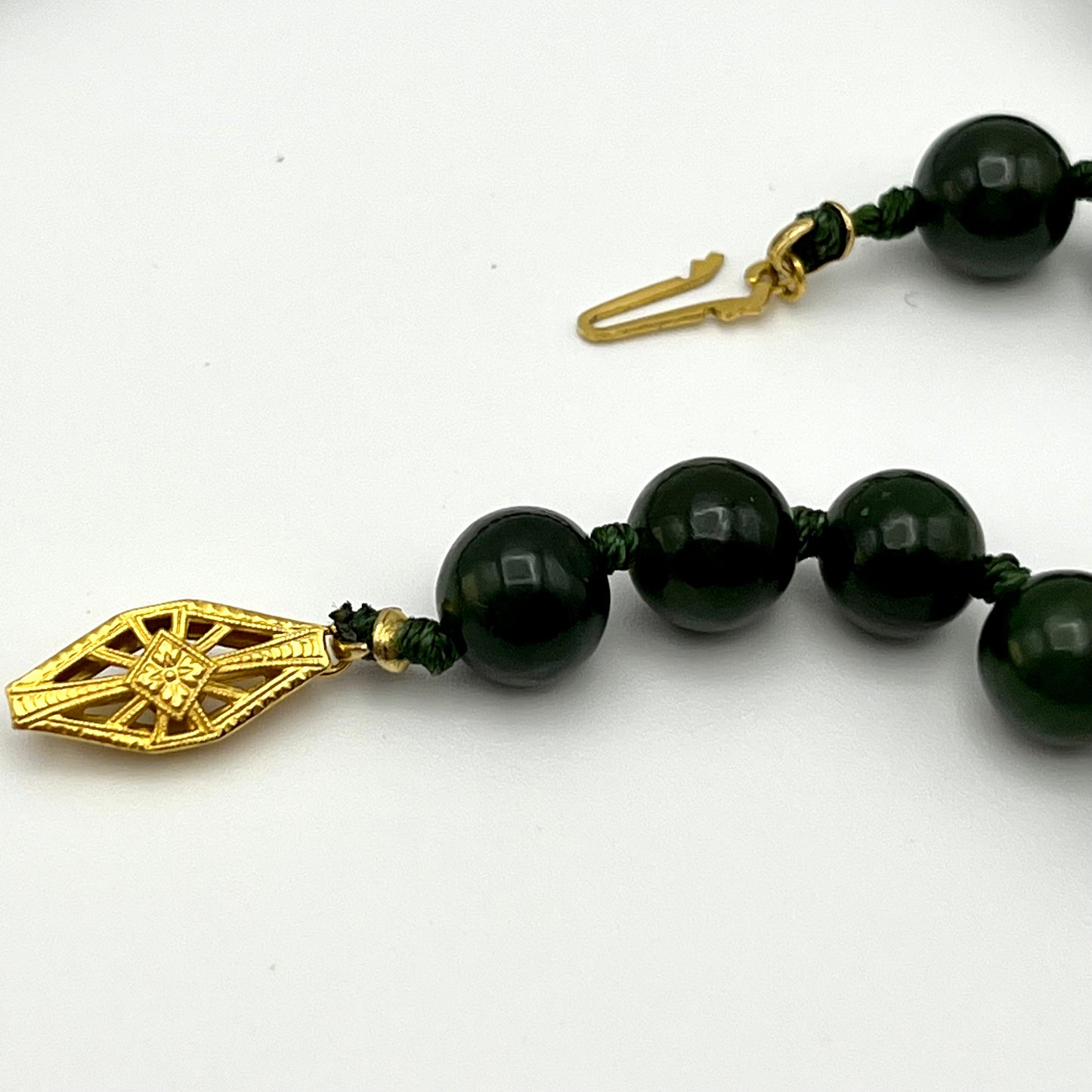 Late 40s/ Early 50s Hand Knotted Glass Bead Necklace