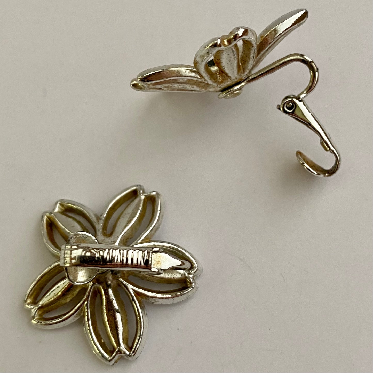 1967 Sarah Coventry Black Beauty Earrings