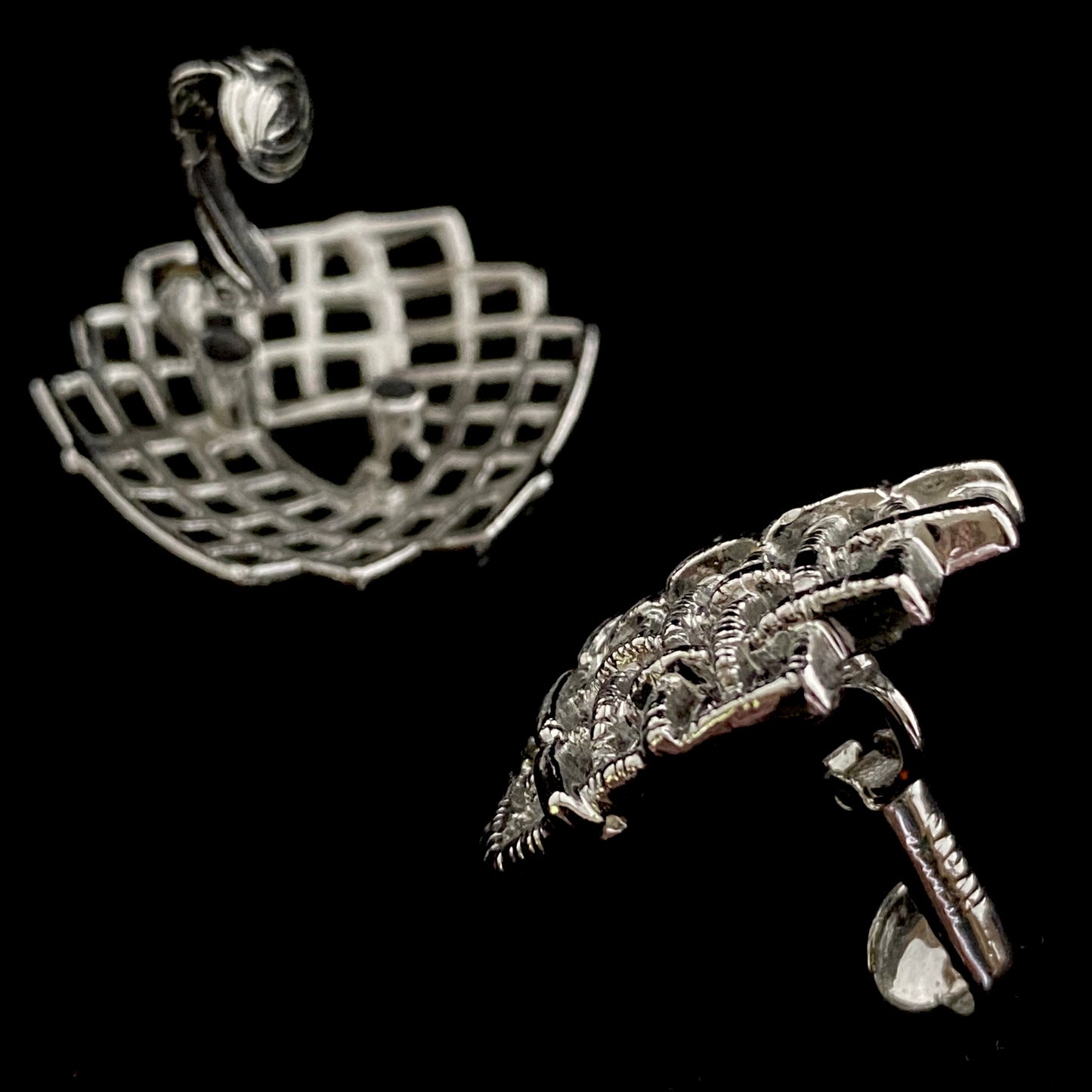 1973 Sarah Coventry Trellis Earrings - Retro Kandy Vintage