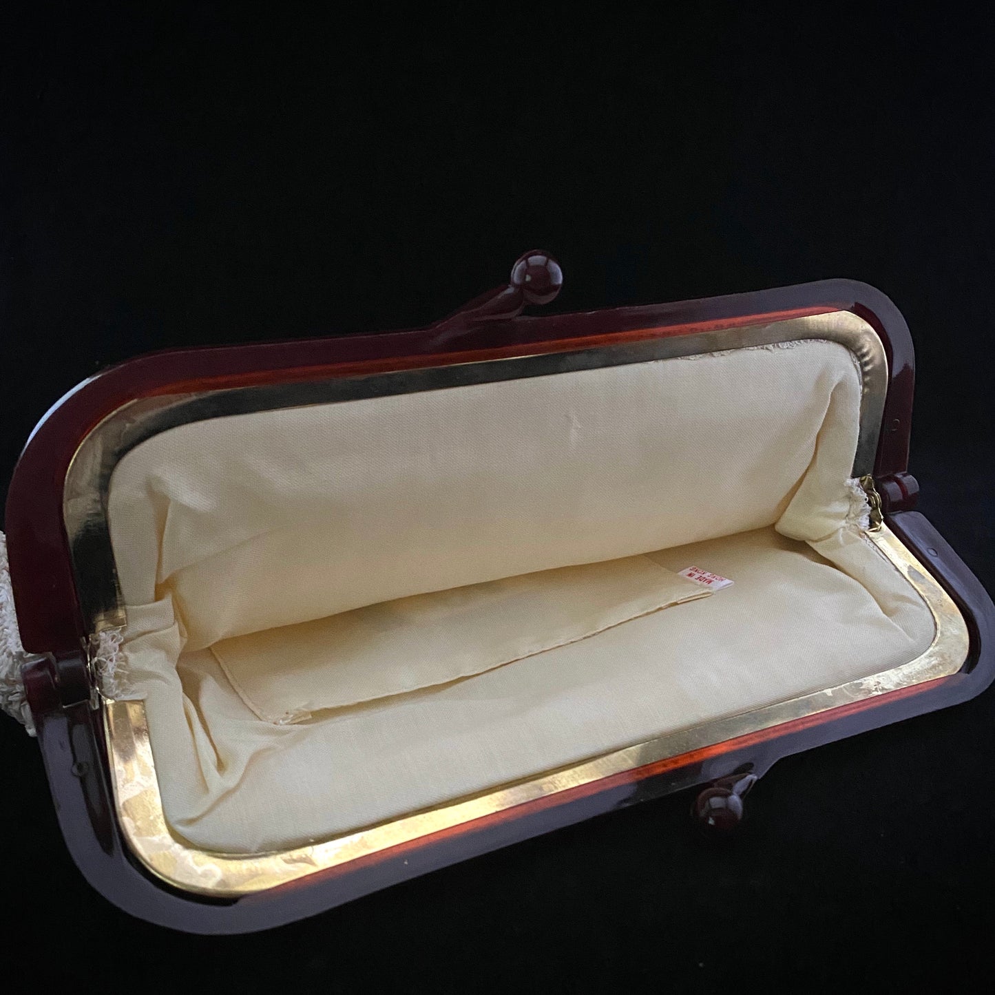 1970s Made in Hong Kong Raffia Clutch - Retro Kandy Vintage