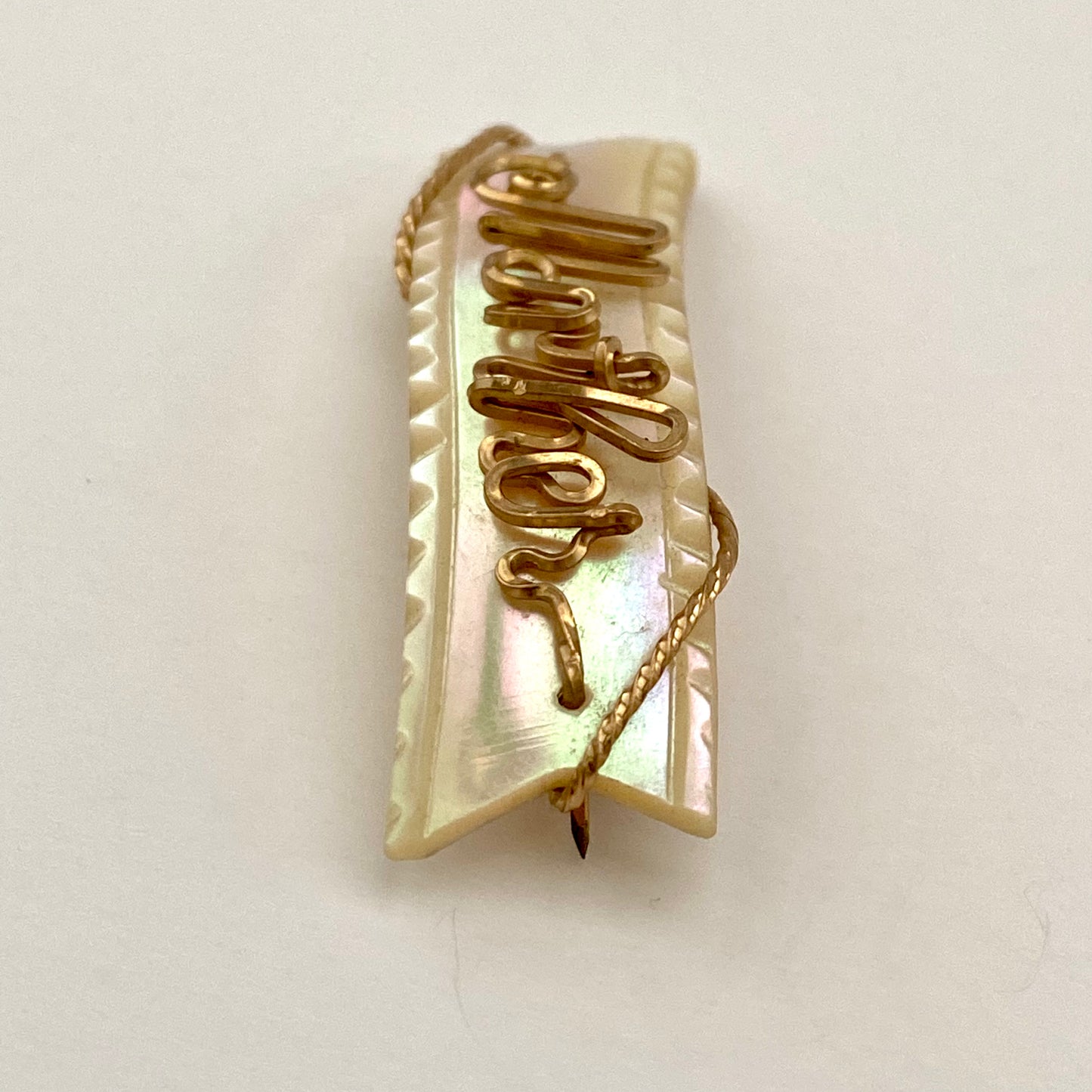 1940s Mother-Of-Pearl Brooch