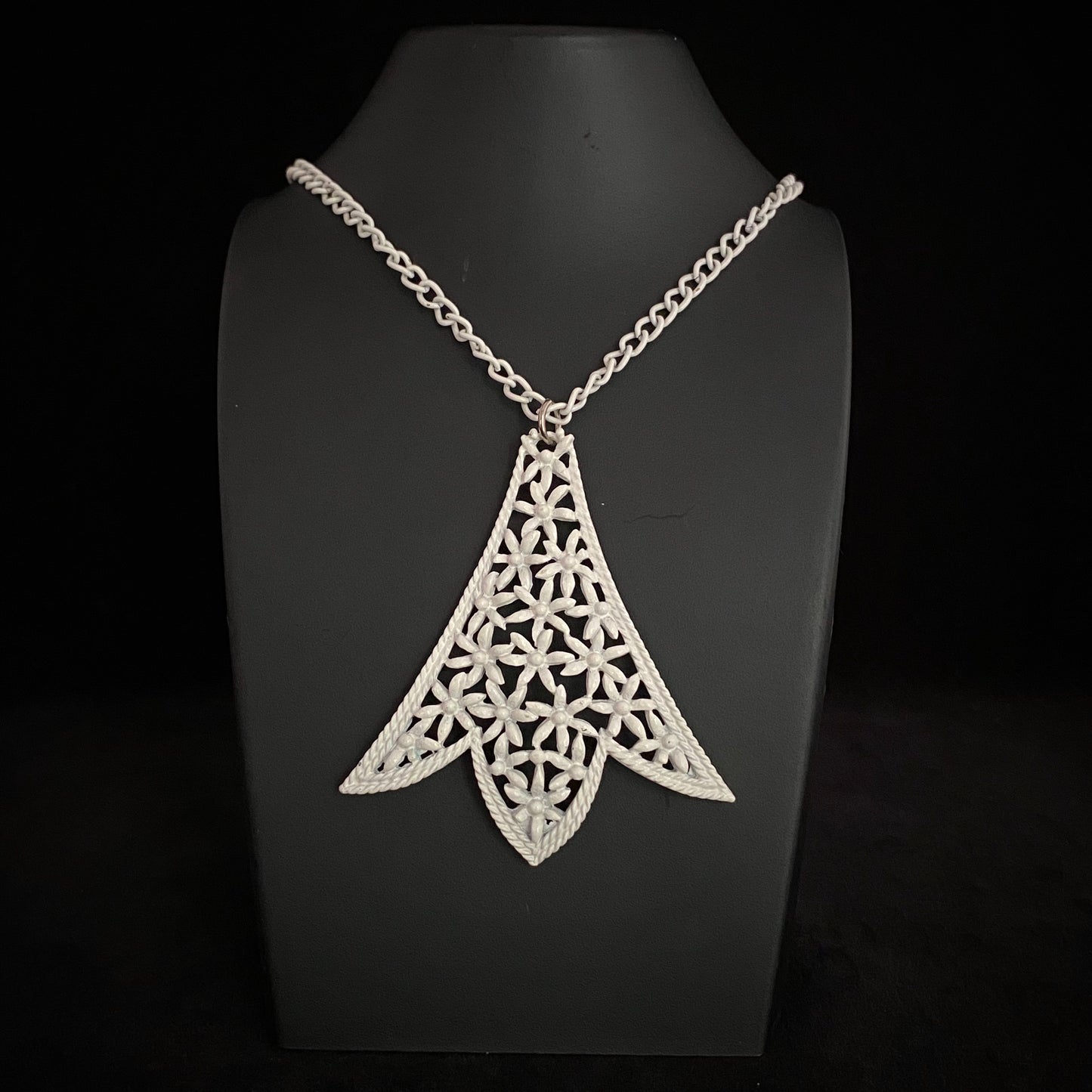 Late 60s/ Early 70s Enamel Flower Necklace