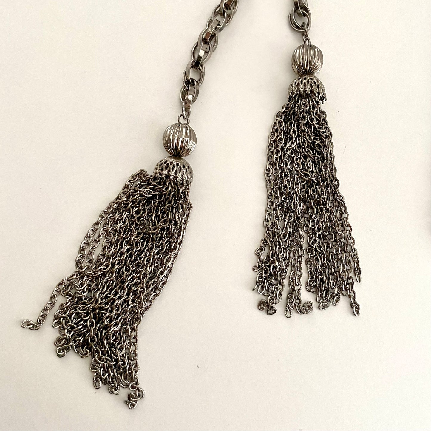 Late 60s/ Early 70s Lariat Tassel Chain Necklace