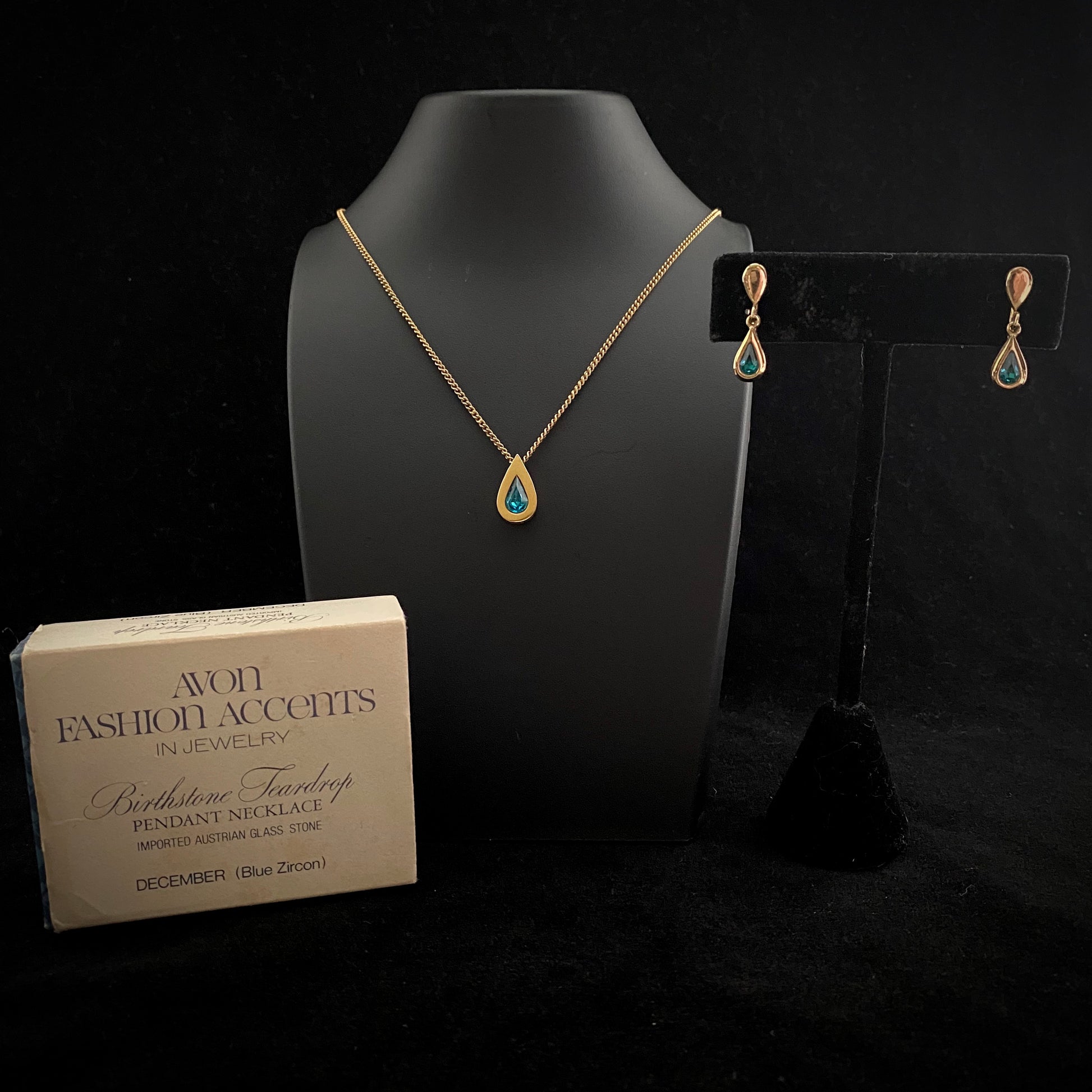 1976 Avon Birthstone Teardrop Pendant & Earring Set, December - Retro Kandy Vintage