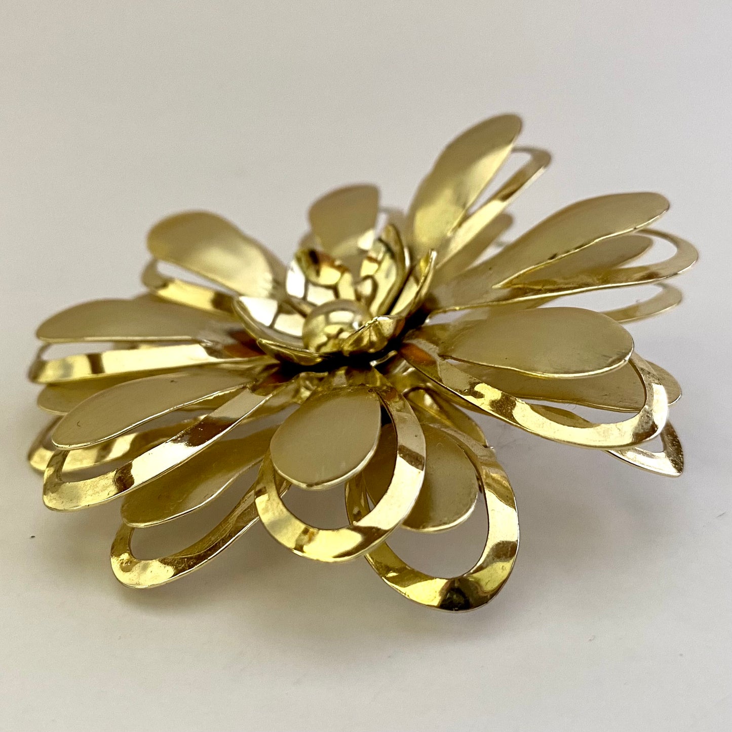 Late 60s/ Early 70s Large Gold-Tone Flower Brooch
