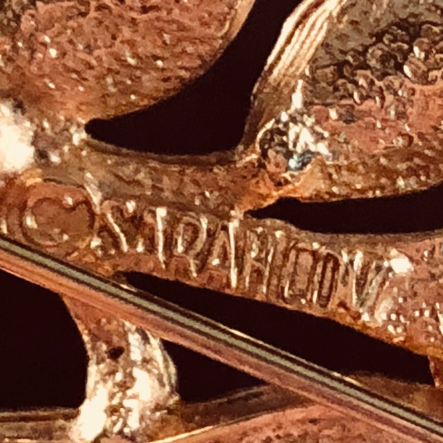 1970 Sarah Coventry Delicious Gold Brooch - Retro Kandy Vintage