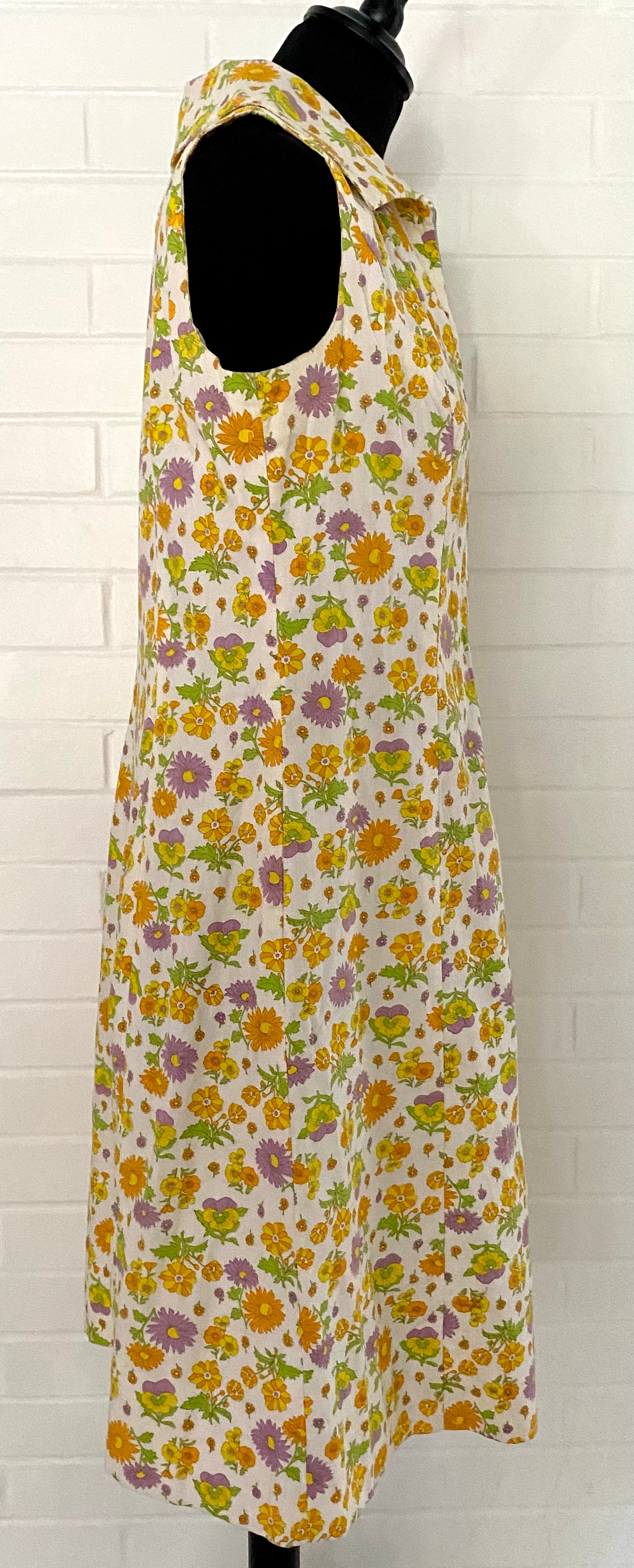 1960s Flowered Shift Dress