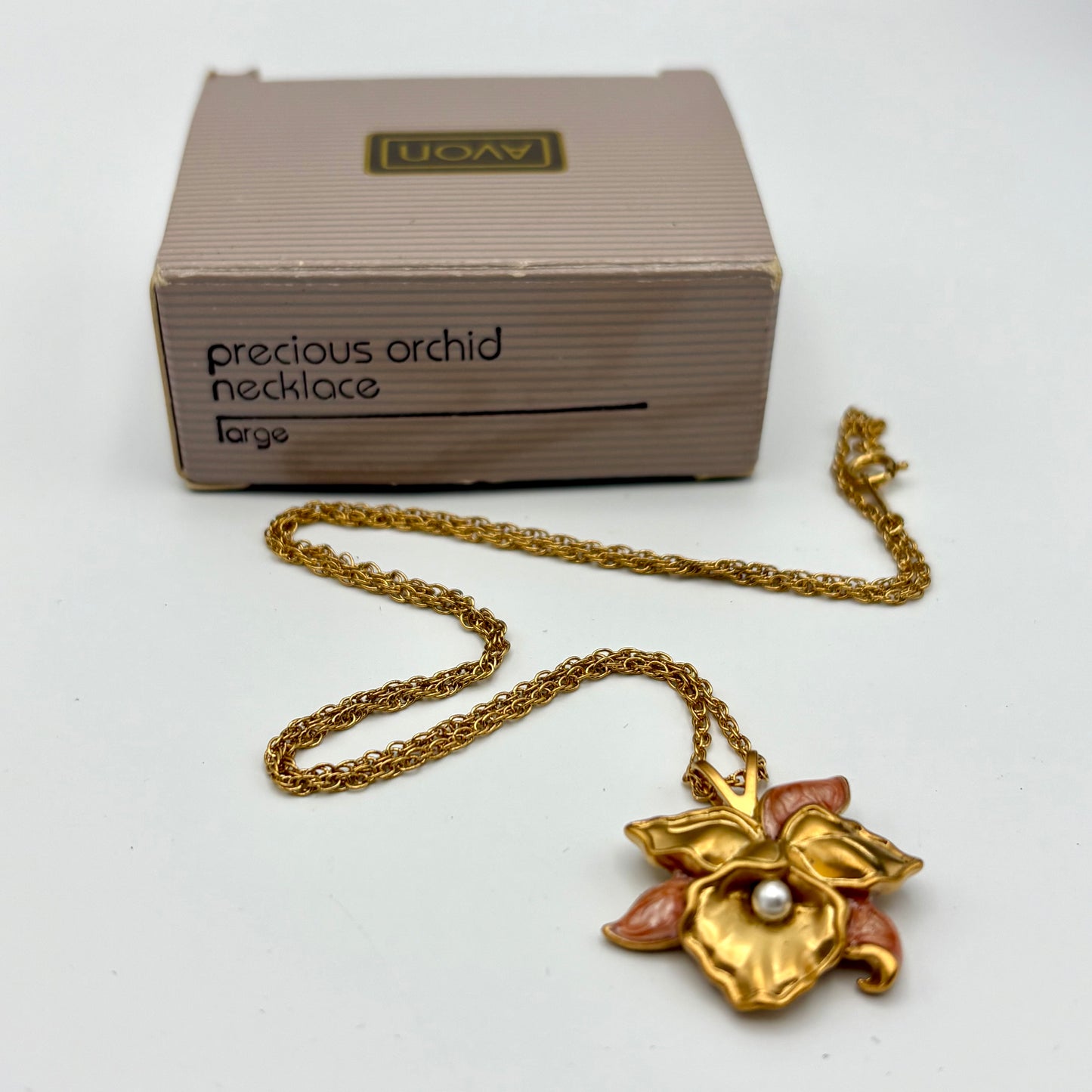 1990 Avon Precious Orchid Necklace