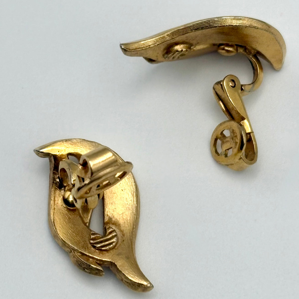 1960s Crown Trifari Abstract Leaf Gold-Tone Earrings