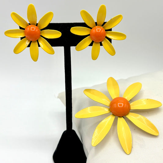 Late 60s / Early 70s Yellow Enamel Daisy Brooch & Earrings