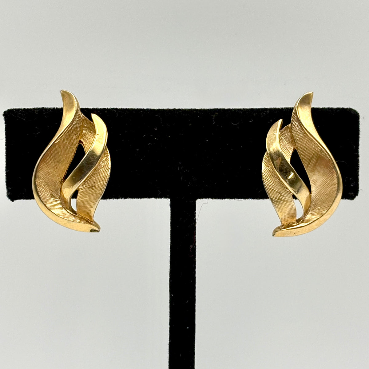 1960s Crown Trifari Abstract Leaf Gold-Tone Earrings
