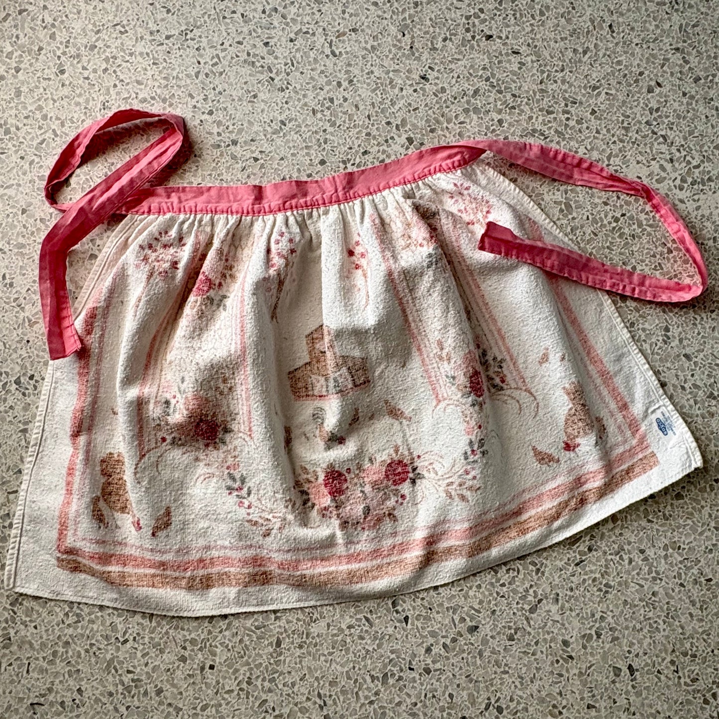Late 60s/ Early 70s Sayco Screen Printed Tea Towel Apron