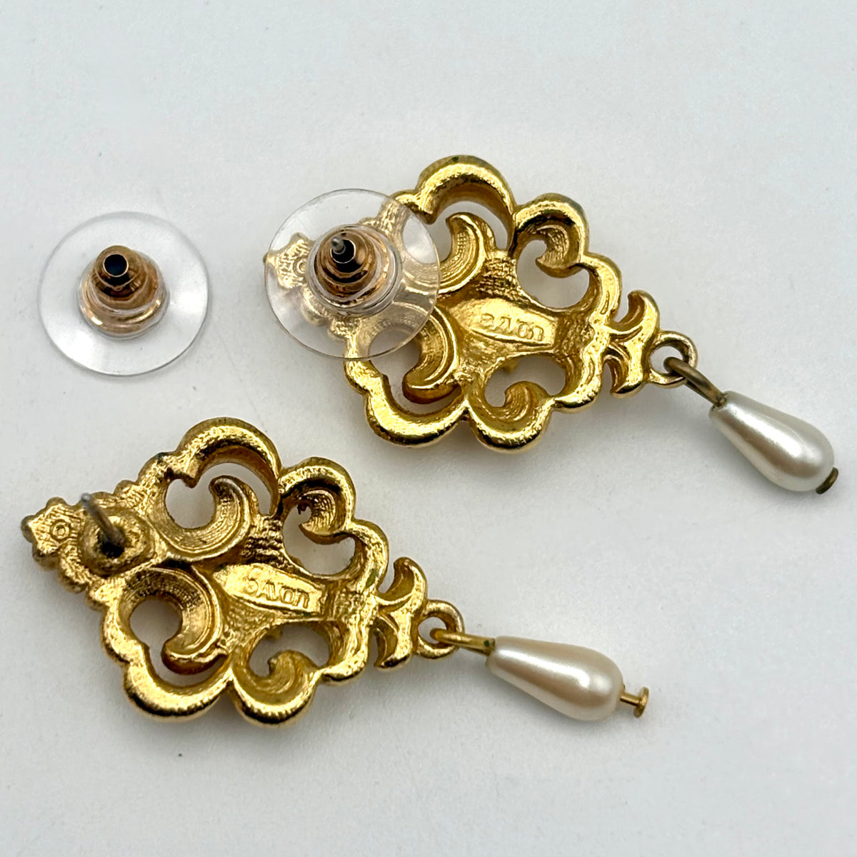 1994 Avon Sweet Whispers Earrings
